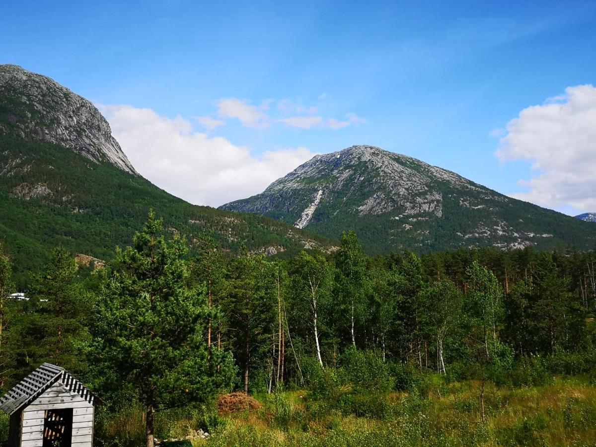 Kinsarvik Hostel Экстерьер фото