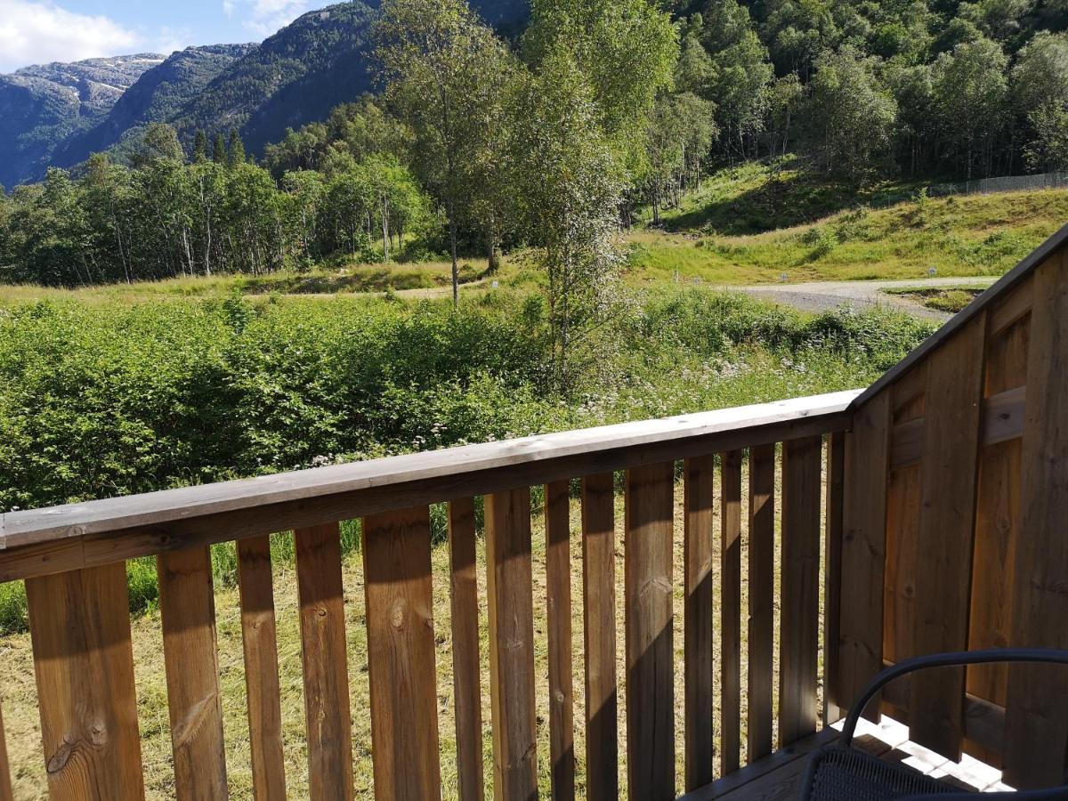 Kinsarvik Hostel Экстерьер фото
