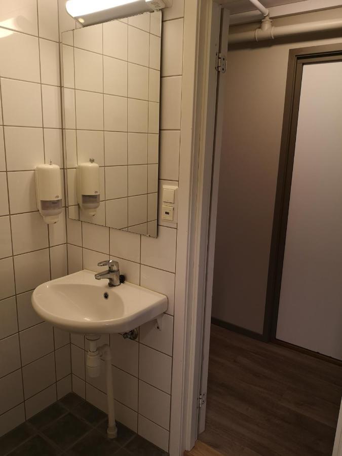 Kinsarvik Hostel Экстерьер фото